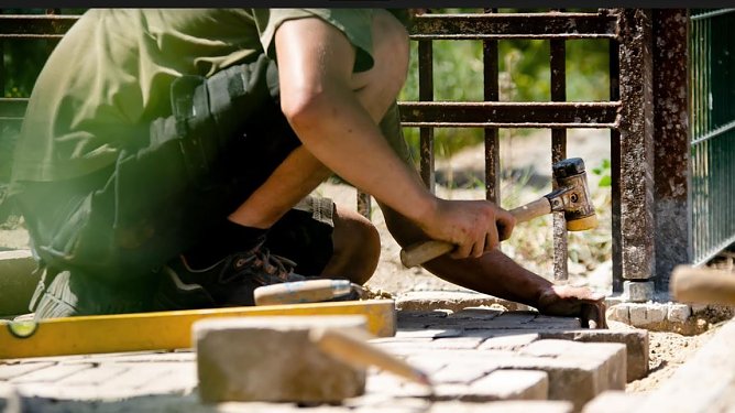 Mehr Geld (Foto: IG Bau)