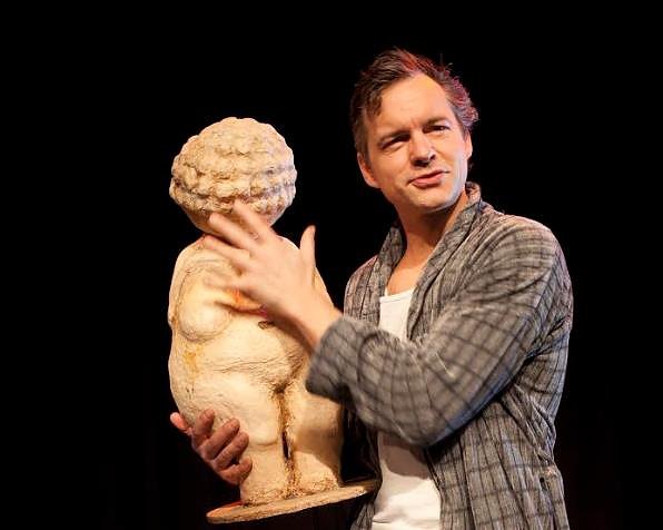 Cavemann (Foto: Agentur)