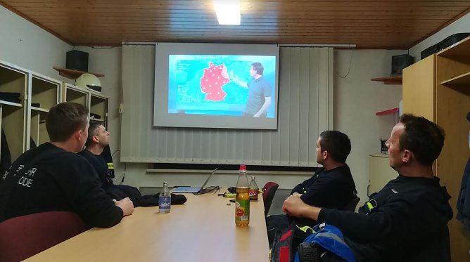 Feuerwehr einsatzbereit (Foto: Franz Bierschenk)
