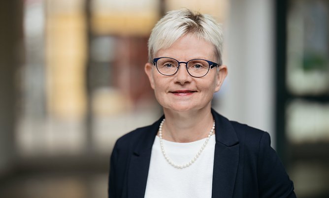 Birgit Dziuk - Landesgeschäftsführerin der BARMER Thüringen (Foto: BARMER Thüringen) Birgit Dziuk - Landesgeschäftsführerin der BARMER Thüringen (Foto: BARMER Thüringen)