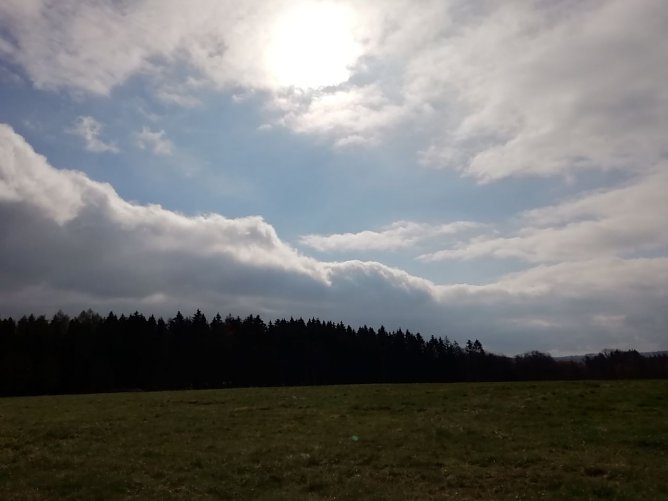 Sonnenschein gab es heute morgen auch hoch oben in Sophienhof (Foto: W. J&ouml;rgens)