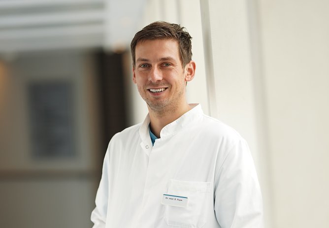Chefarzt der Orthop&auml;die und Unfallchirurgie, Dr. med. Daniel Hupe (Foto: Eichsfeld Klinikum)
