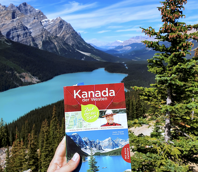 Reisef&uuml;hrer und Reiseziel in einem Bild (Foto: Leyla Kajaakay )