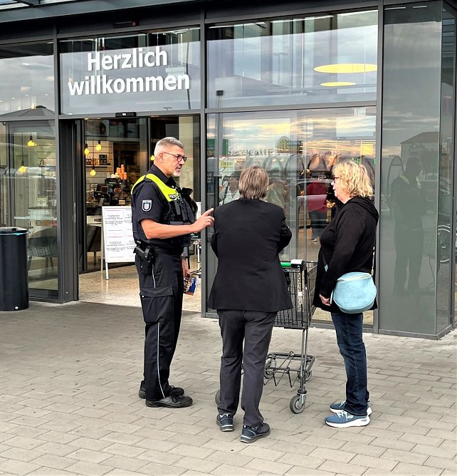 Pr&auml;vention vor Ort (Foto: LPI)