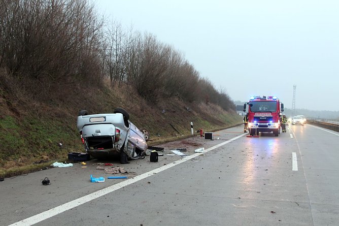 Tödlicher Unfall auf der A38 (Foto: Feuerwehr Heiligenstadt) Tödlicher Unfall auf der A38 (Foto: Feuerwehr Heiligenstadt)