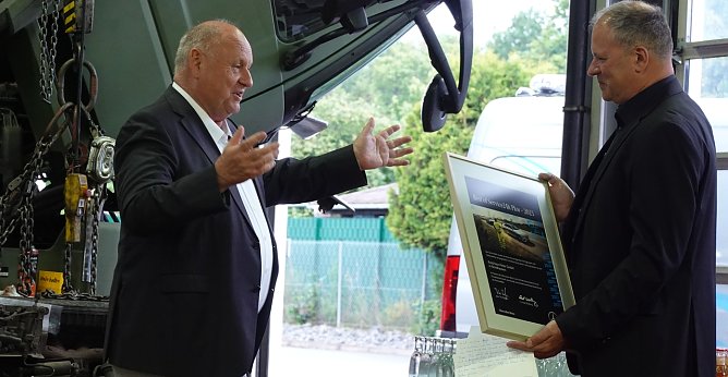 Fran&ccedil;ois Urieta (rechts) und Helmut Peter kennen sich schon seit Jahren (Foto: nnz)