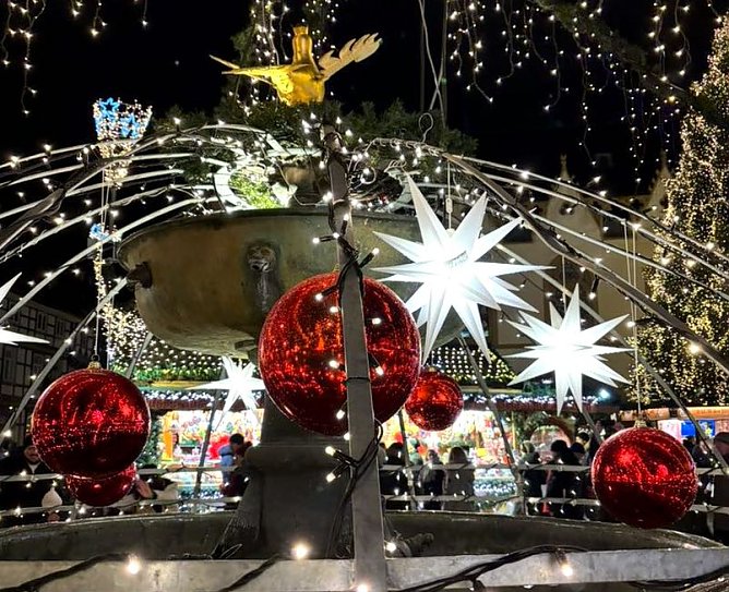 Weihnachtsmarkt in Goslar (Foto: Jürgen Mehne) Weihnachtsmarkt in Goslar (Foto: Jürgen Mehne)