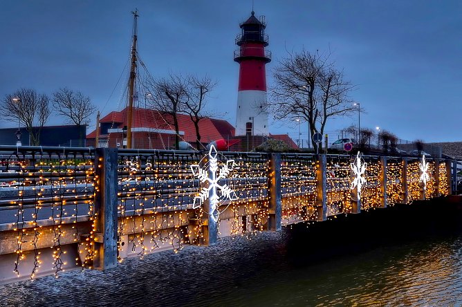 Brücke in Büsums Museumshafen (Foto: Mario Schieke) Brücke in Büsums Museumshafen (Foto: Mario Schieke)