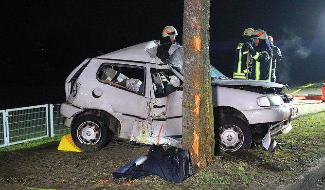 Unfall mit Todesfolge gestern Abend im Eichsfeld (Foto: Silvio Dietzel)