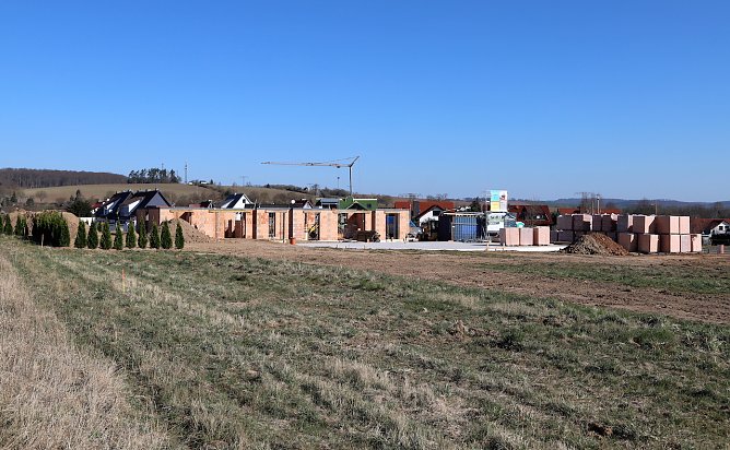 Nur noch wenige Bauplätze sind zu haben (Foto: R.Weißbach) Nur noch wenige Bauplätze sind zu haben (Foto: R.Weißbach)