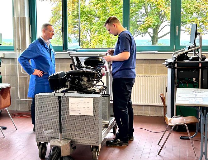 Robert Rausch w&auml;hrend der Pr&uuml;fung (Foto: privat)