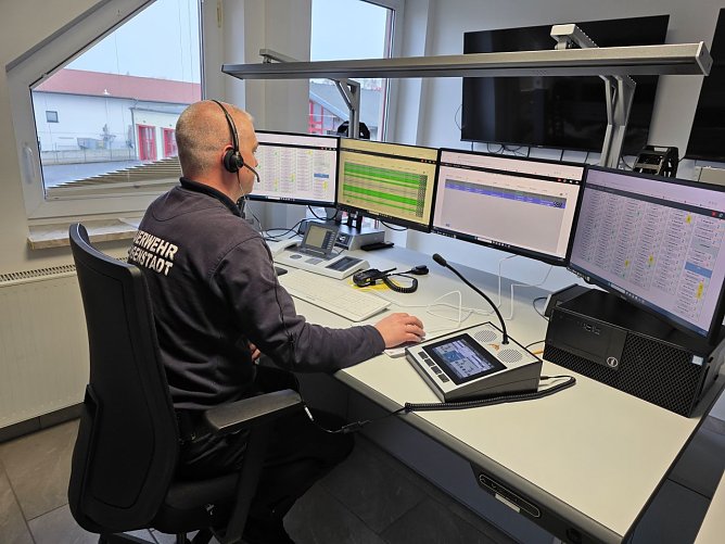Blick in die Einsatzzentrale (Foto: Jan Weinrich)