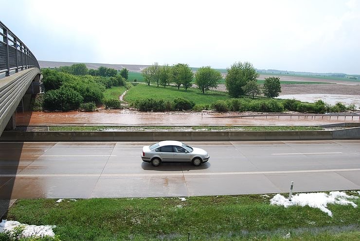 &Uuml;berflutet und gesperrt