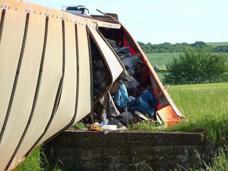 Umgekippter Lkw blockierte B4