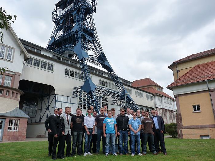 Zeugnisse &uuml;bergeben