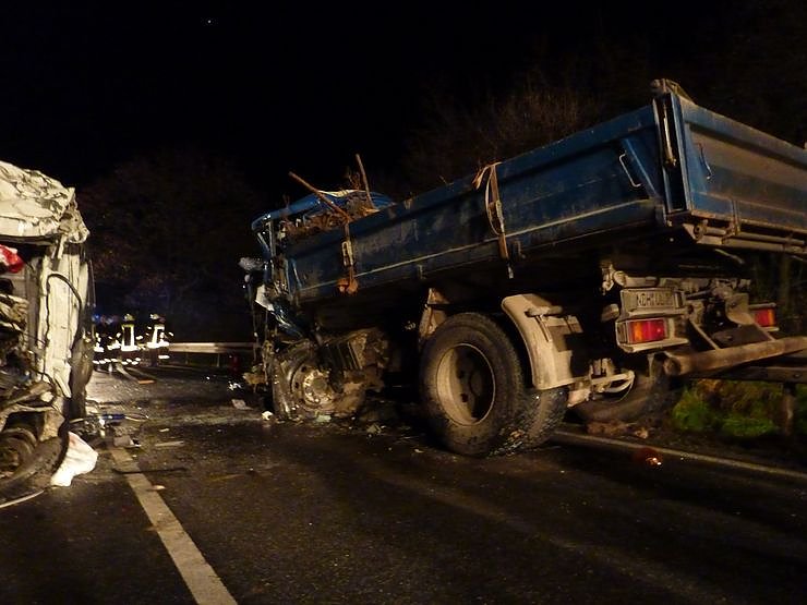 Schwerer Unfall auf der B 4