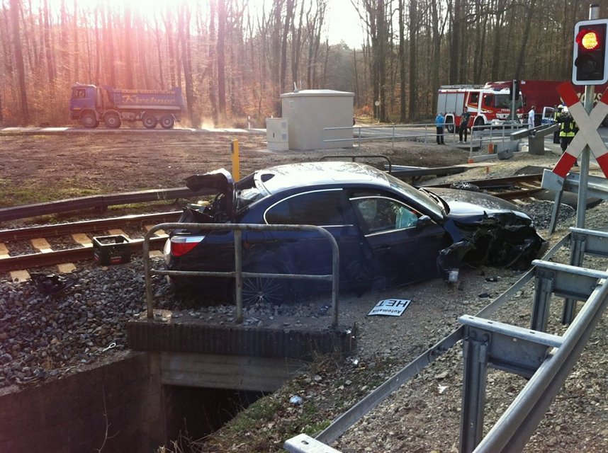 Unfall am Bahn&uuml;bergang