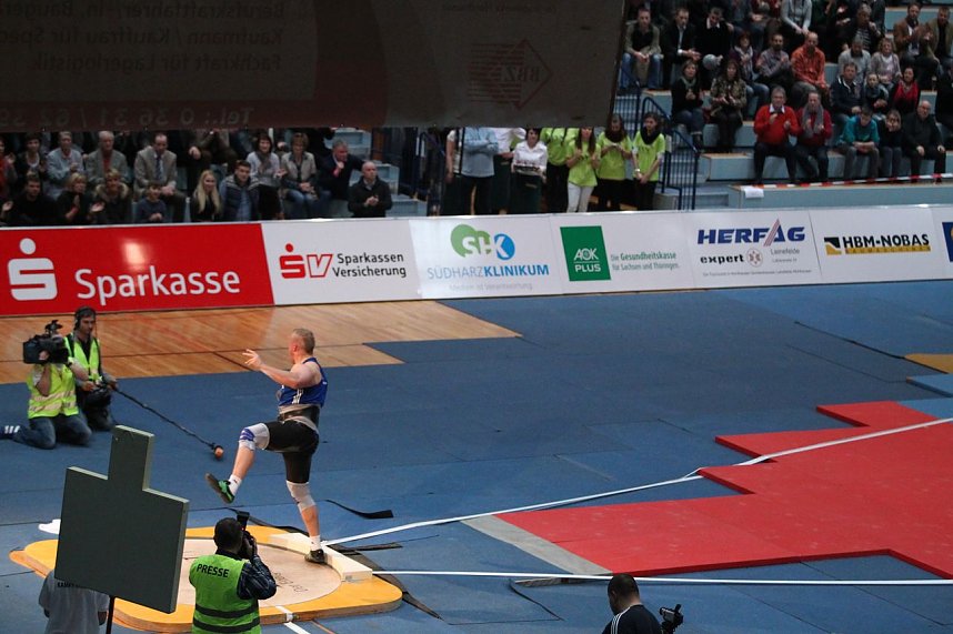 M&auml;nner beim Indoor