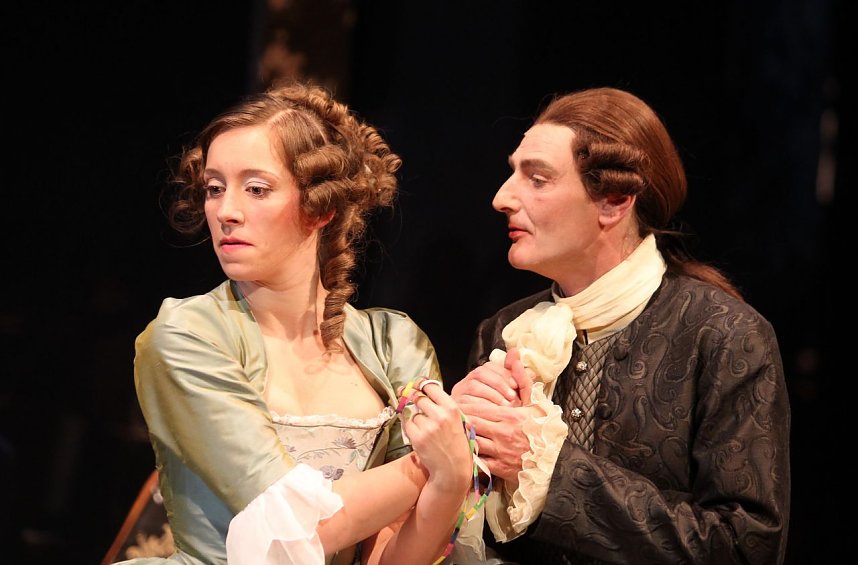 Amadeus in Nordhausen: Anna Oussankina (Constanze), Johannes Arpe (Salieri)