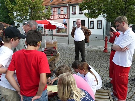 Junge Sanit&auml;ter im Wettstreit