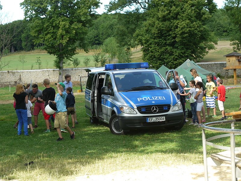 Polizeivorf&uuml;hrungen im Zeltlager der Johanniter