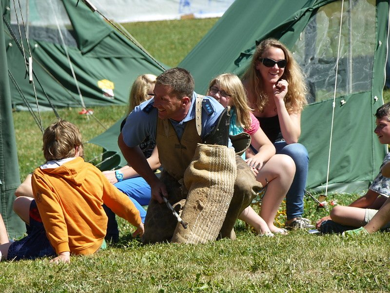 Polizeivorf&uuml;hrungen im Zeltlager der Johanniter