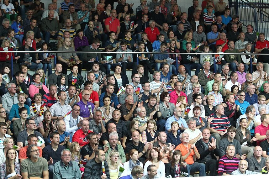 Am und neben dem Netz