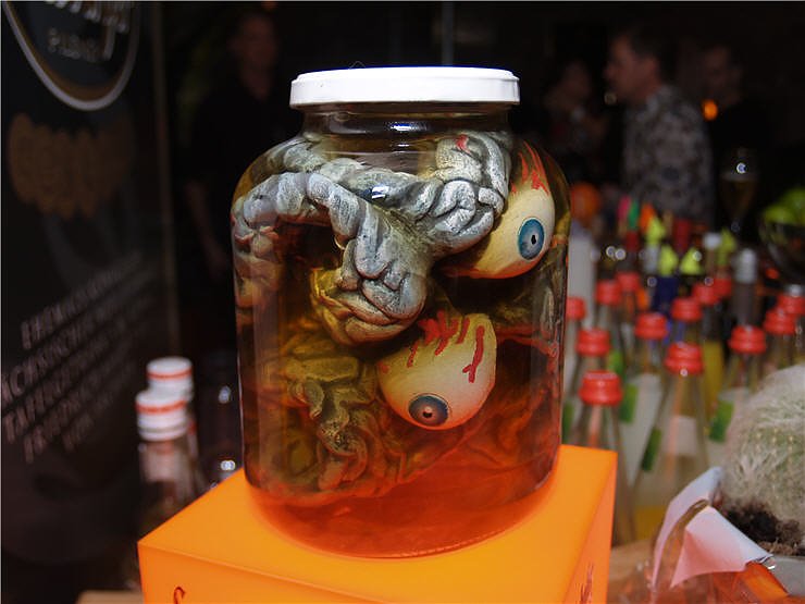 Halloween Party Nordhausen: Fris&ouml;r Jones, Grease, Destille, Schabernack