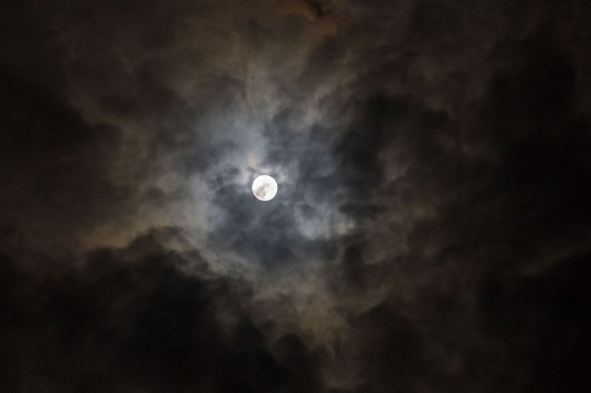 Lichtspiel in der Nacht