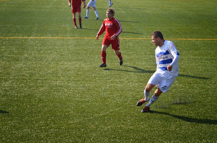 Wacker-Reserve gewinnt 2:0