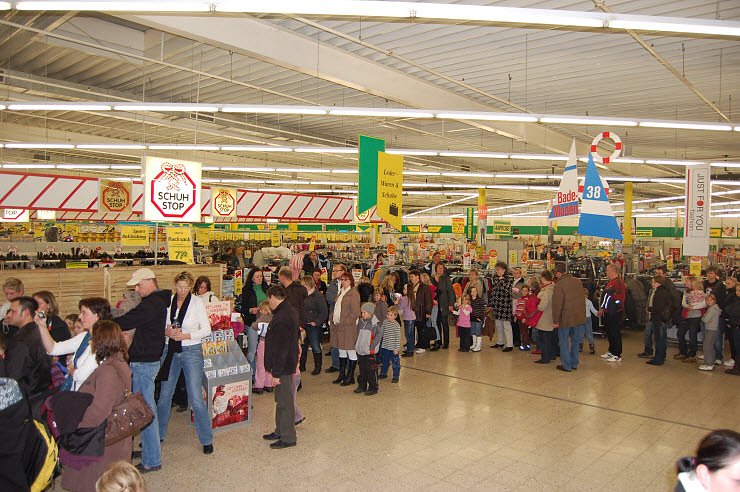Autogrammstunde beFour in Nordhausen. nnz-City Scout on Tour