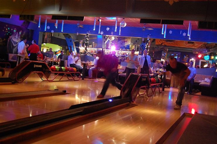 Weihnachtfeier im Starbowling Nordhausen. NNZ-City Scout on Tour