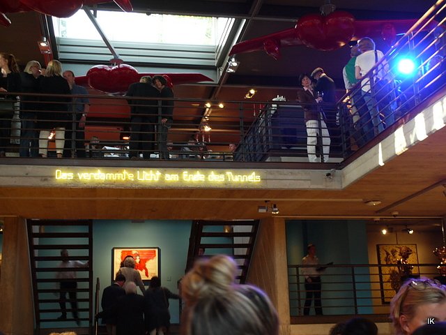 Ausstellungser&ouml;ffnung Close up Kuba