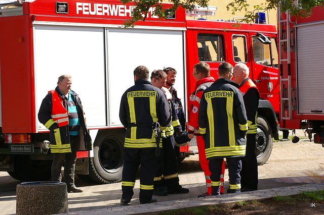 Feuerwehr&uuml;bung an Hentrich-Schule