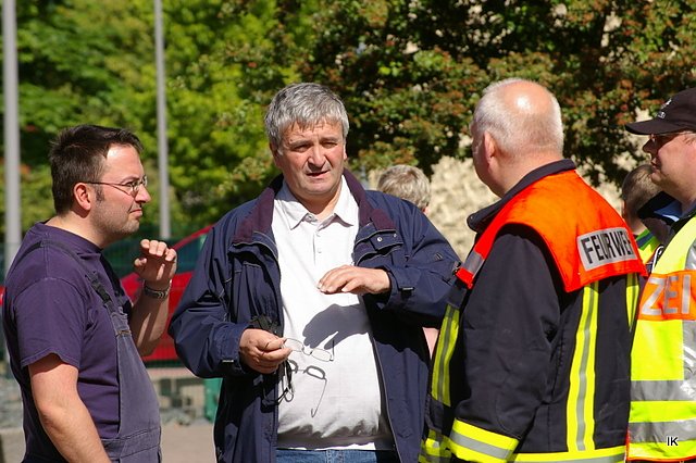 Feuerwehr&uuml;bung an Hentrich-Schule