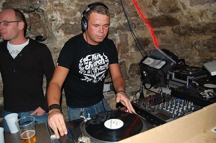 Weihnachtsparty im Amelie. NNZ-City Scout on Tour