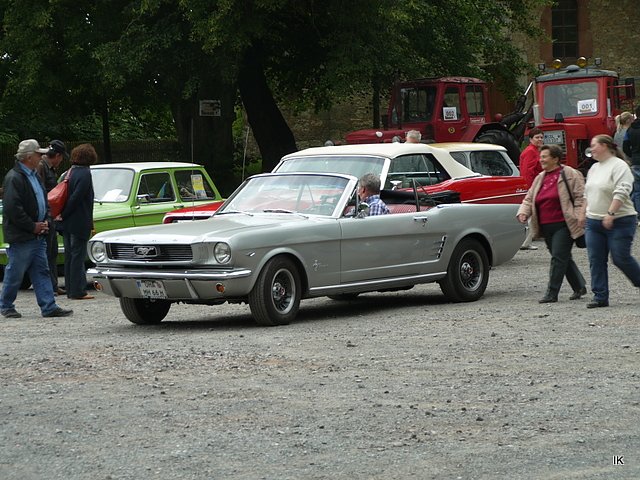 B&auml;renparkfest mit Oldtimershow