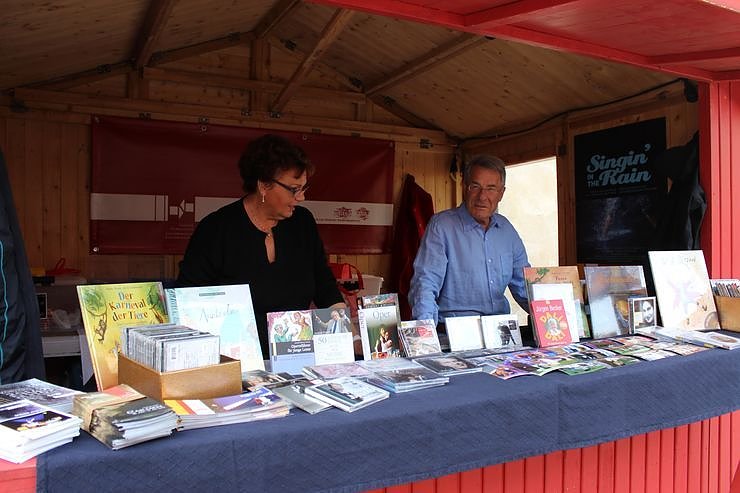 Prominente Premiereng&auml;ste