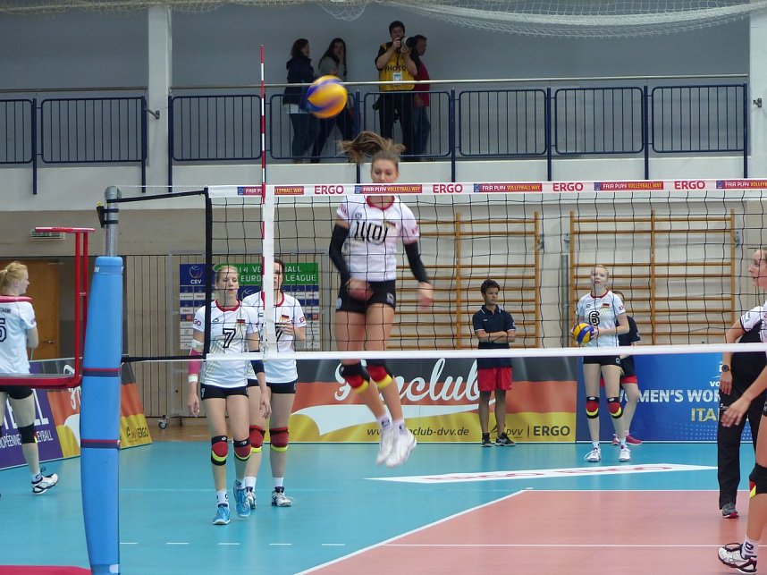 Volleyball in der Wiedigsburghalle