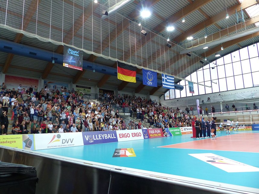 Volleyball in der Wiedigsburghalle