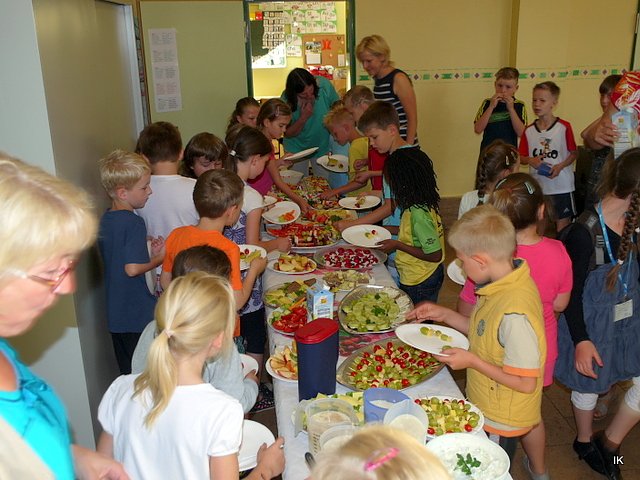 Schulfest mit gesundem Fr&uuml;hst&uuml;ck