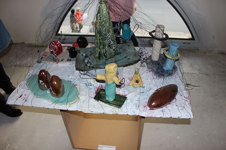 100 Werke der 8. JugendKunstBiennale