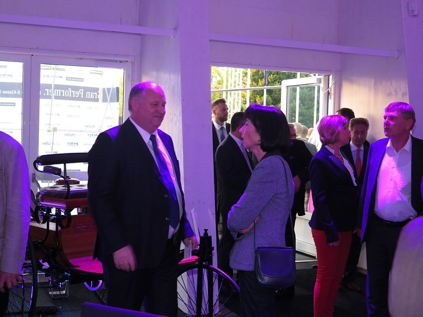 Premiere des S-Coup&eacute;