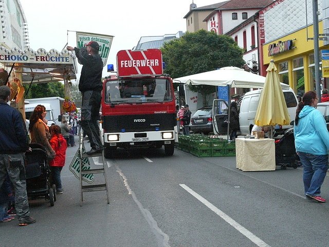 Feuerwehr&uuml;bung bei der Sparkasse