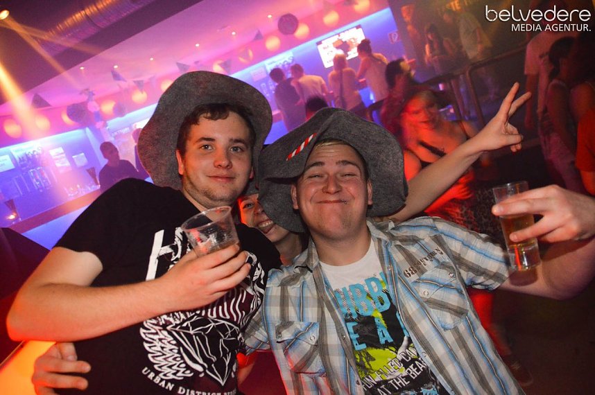 Party im Nordh&auml;user Sax