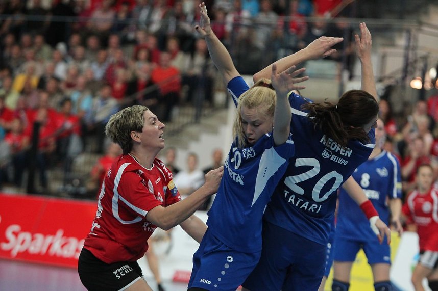 THC gewinnt erstes Champion League Spiel klar mit 33:20