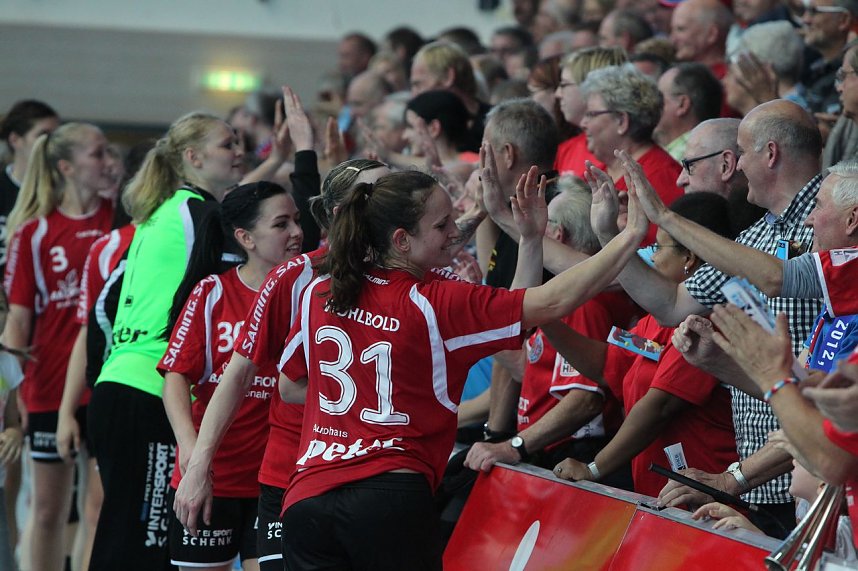 THC gewinnt erstes Champion League Spiel klar mit 33:20