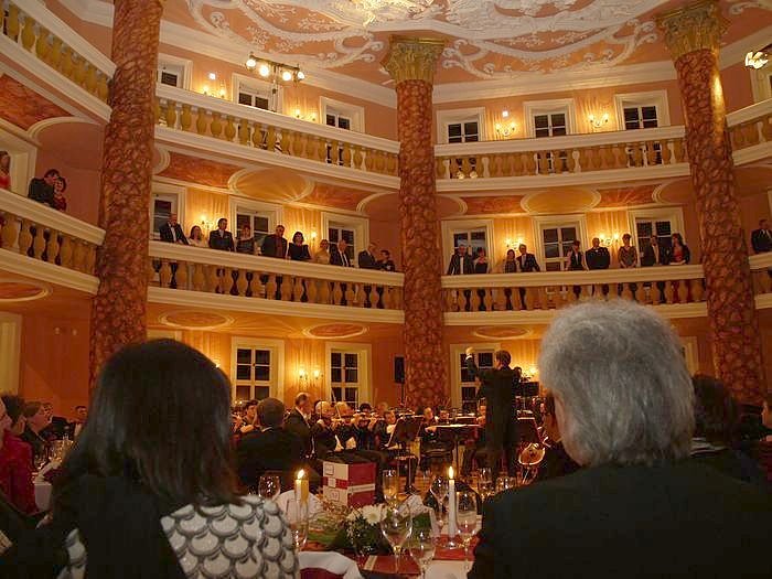 Schlossball 2009: Ein- und Ausblicke