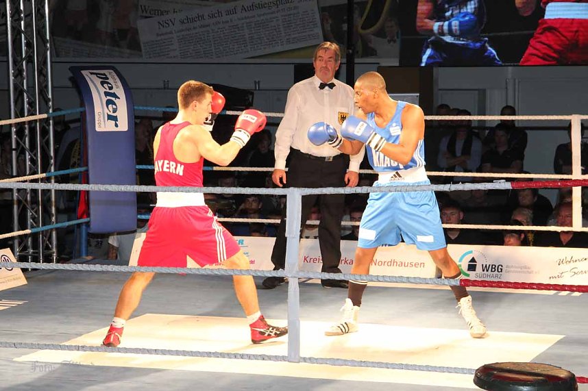 Boxnacht mit einem klaren Sie f&uuml;r den Nordh&auml;user Sportverein