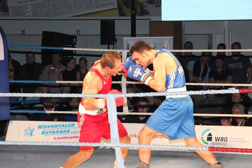Boxnacht mit einem klaren Sie f&uuml;r den Nordh&auml;user Sportverein